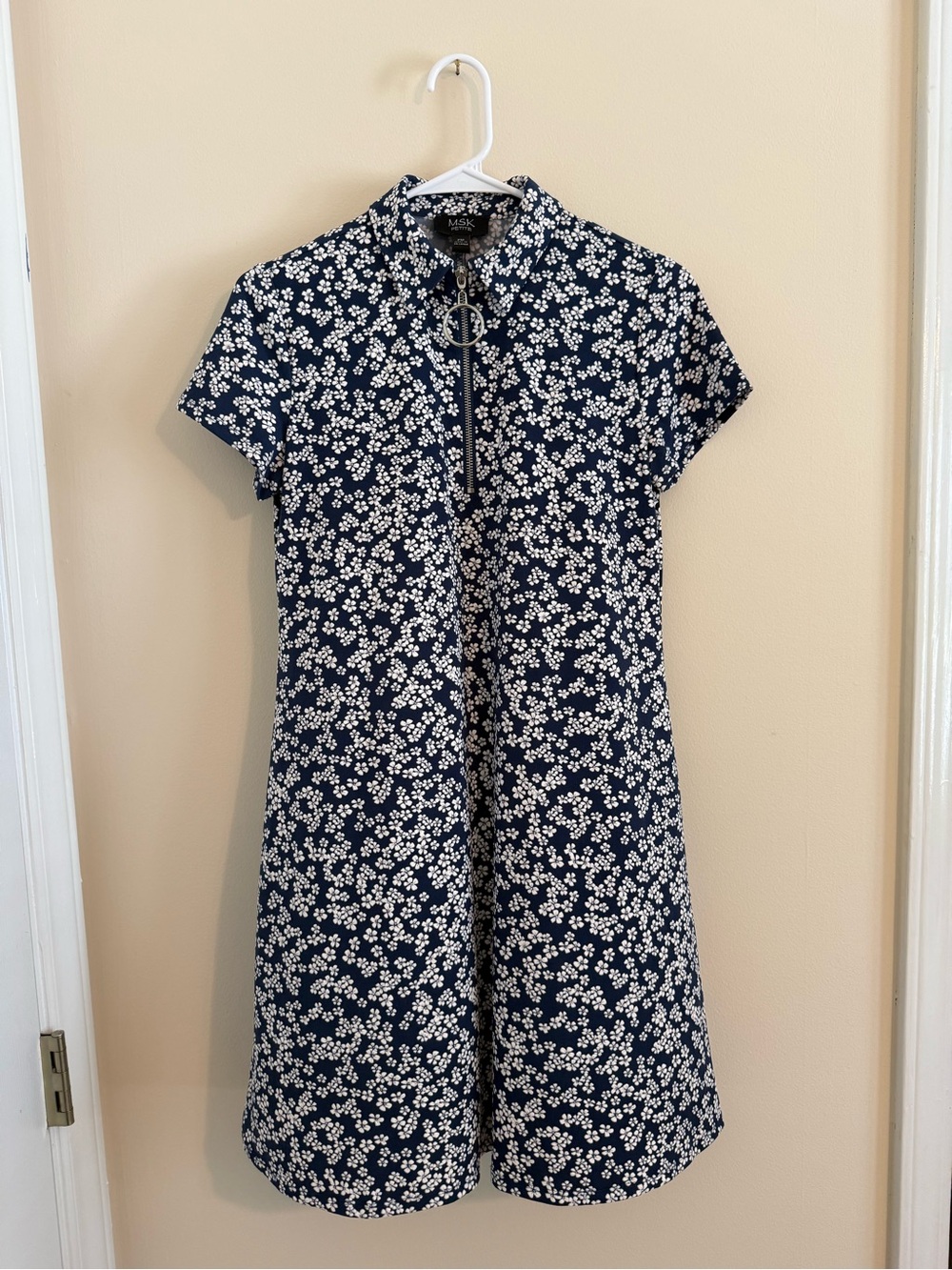 MSK Petite Short Sleeve Collared Zip Dress Womens Medium